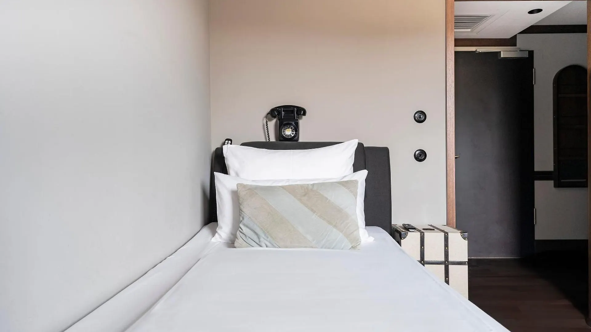 Numa Berlin Potsdamer Platz 4*,  Германия